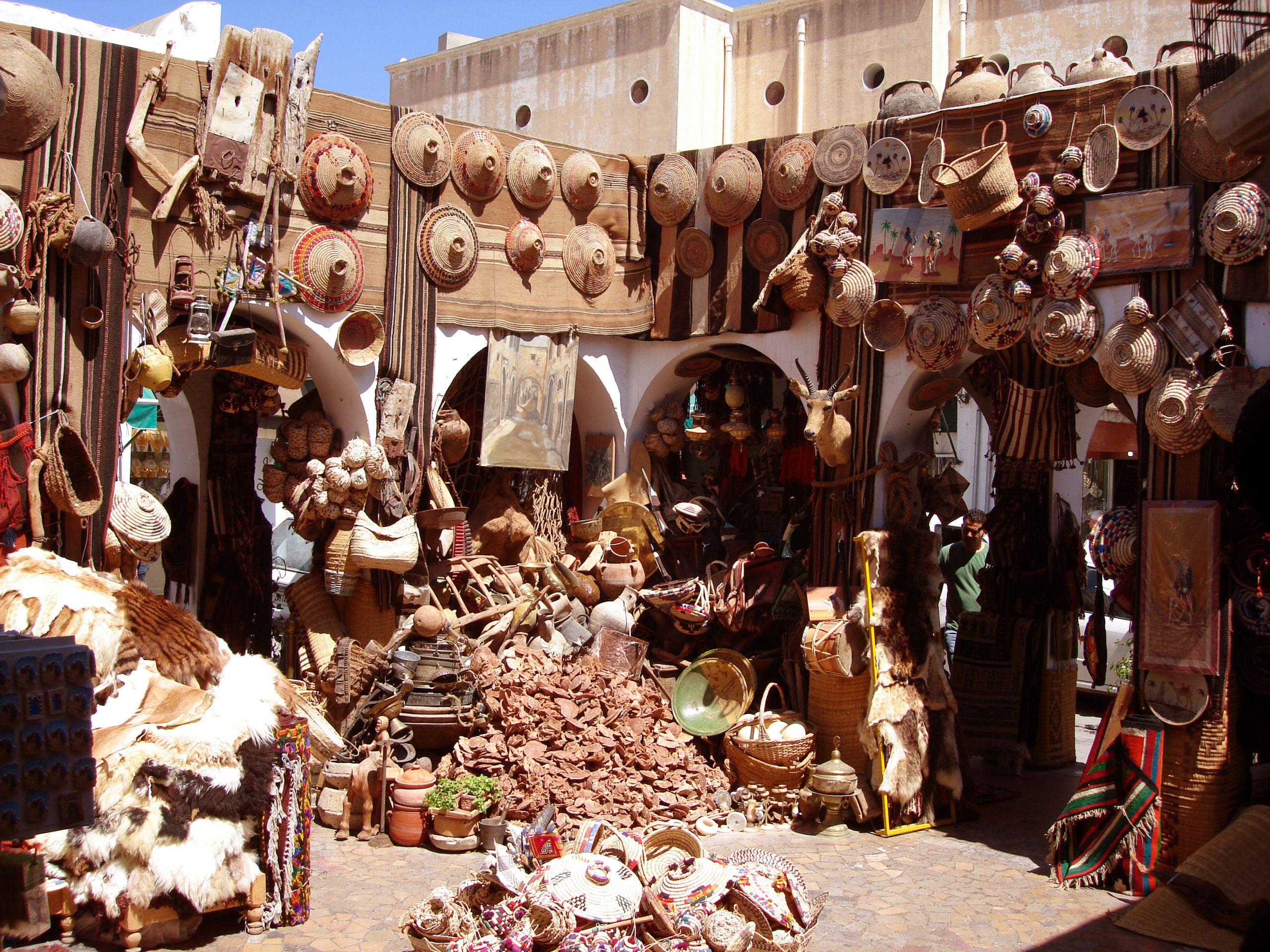سوق الصناعات التقليدية